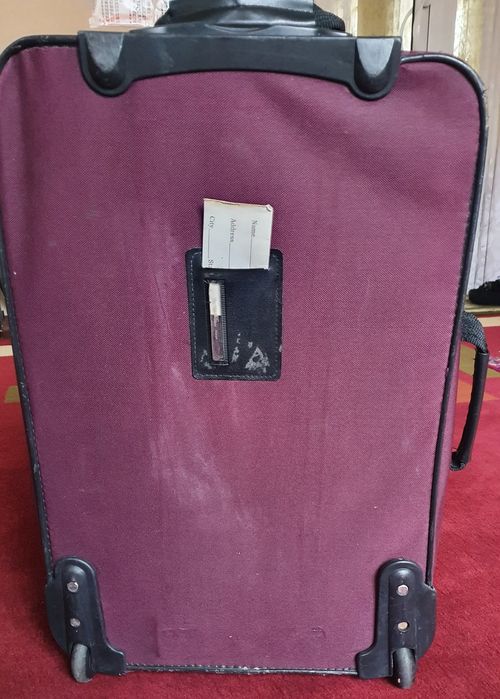 Чемодан в хорошем состоянии