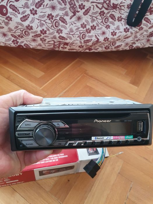 CD Pioneer за Автомобил.