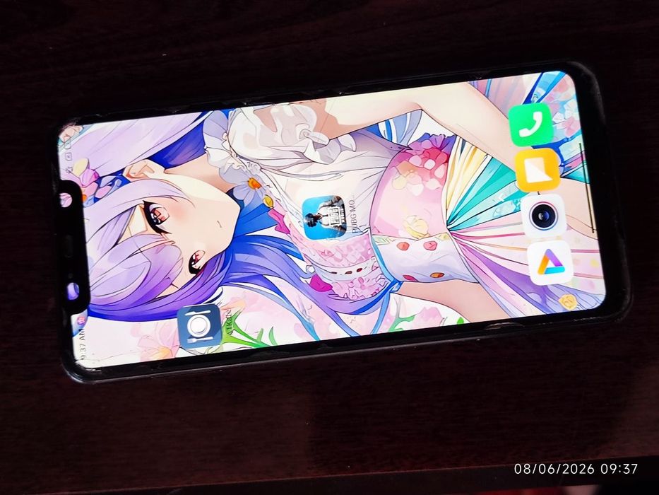 Xiaomi 8 lite batafsil pastda