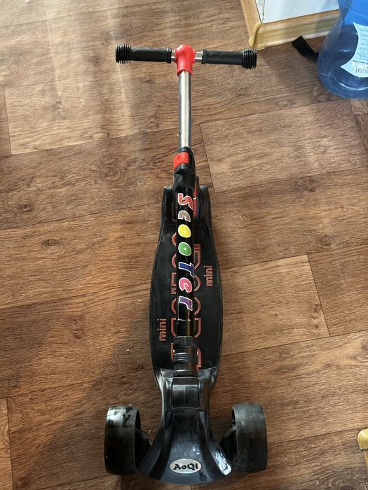 Классный раскладной самокат