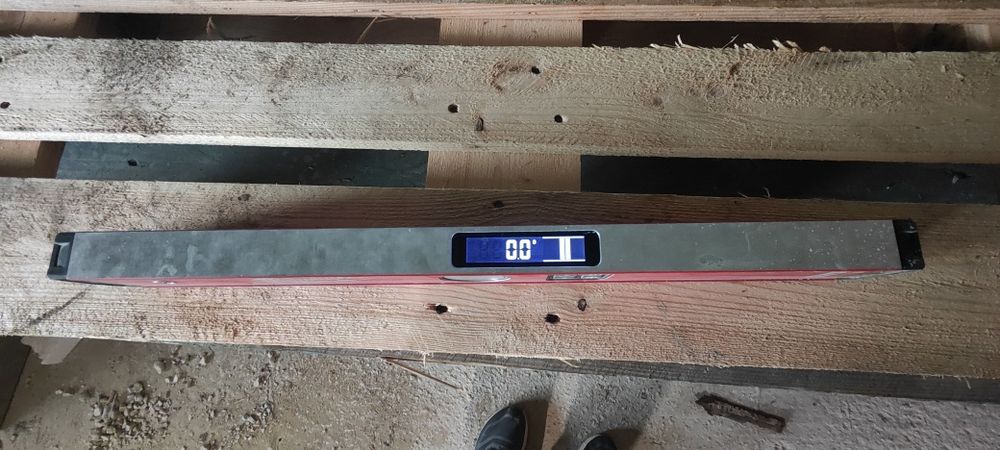 Дигитален нивелир Milwaukee REDSTICK, 60 см