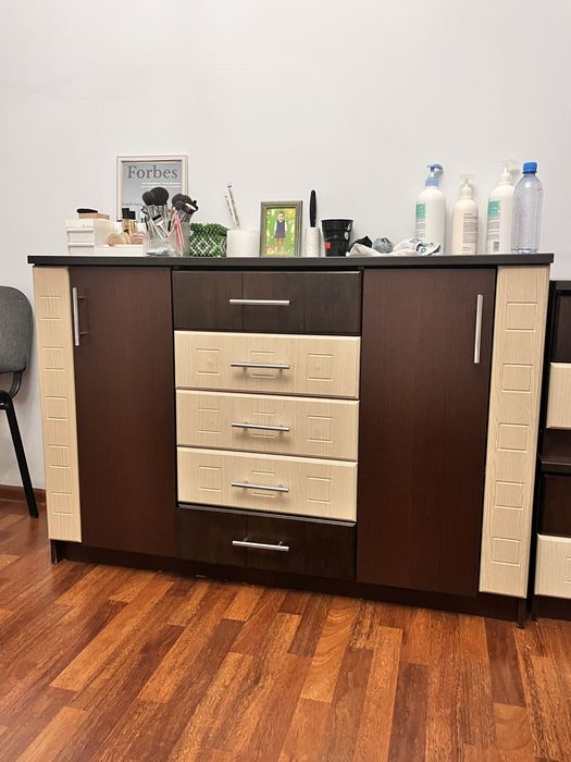 Комод Срочно продам