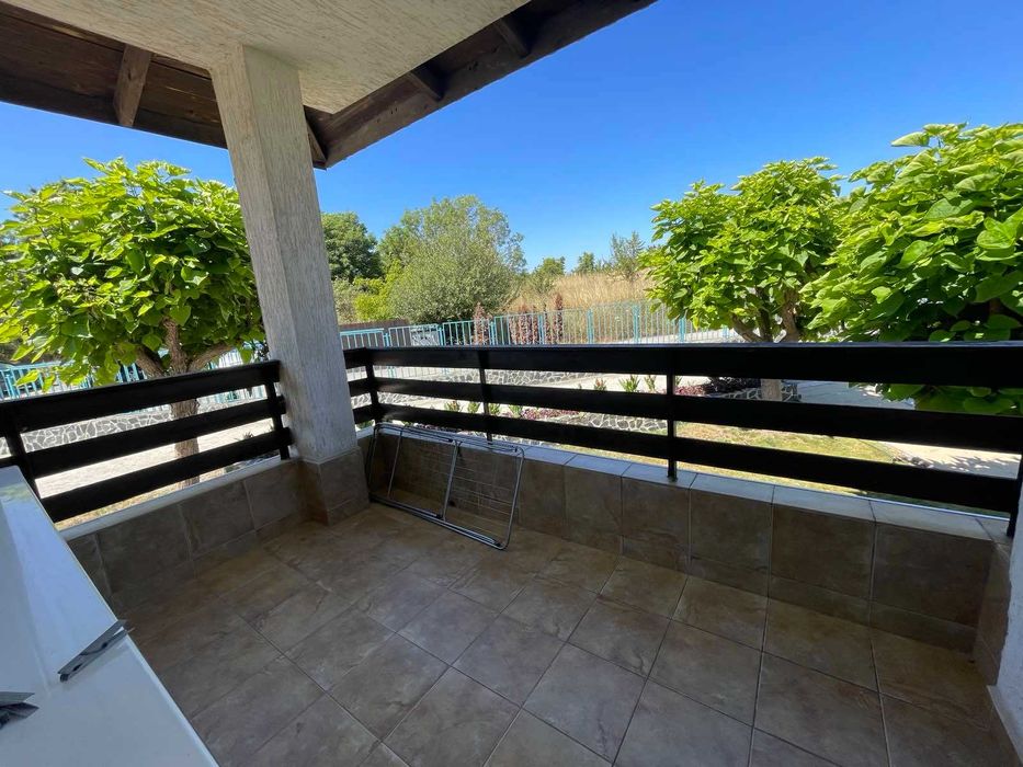 Дава се под наем Тристаен апартамент в с. Лозенец, Област Бургас - 120 кв.м за 9180 € - Снимка #6