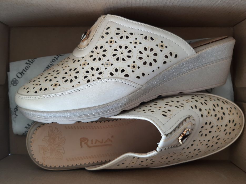 Продам женскую обувь