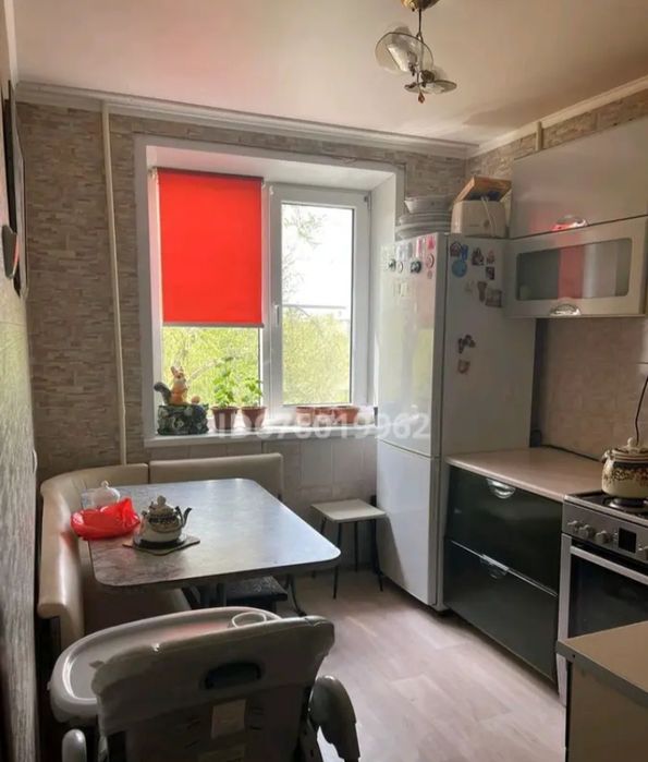 Продается теплая 3 - х комнатная квартира