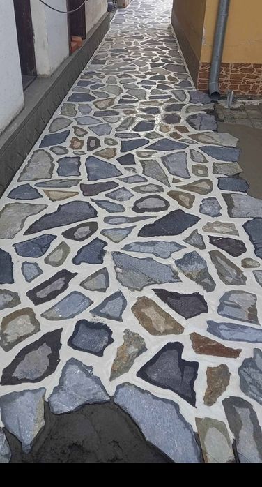 Pavaj din piatra naturala decorativa