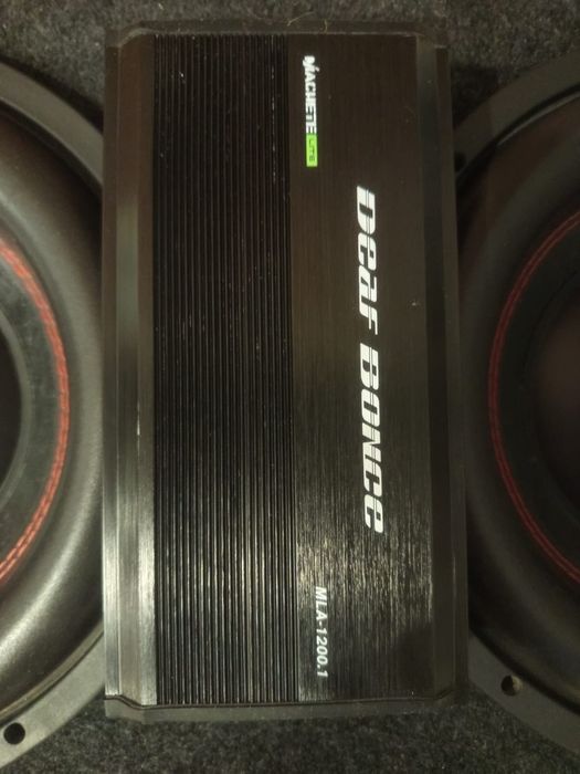 Продам сабвуфер в достойном состоянии.