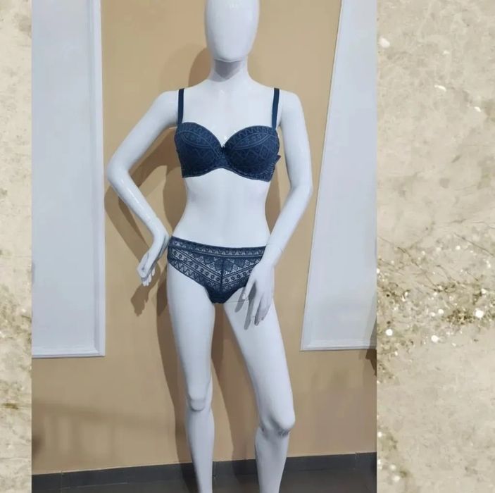 Продаётся женский маникен