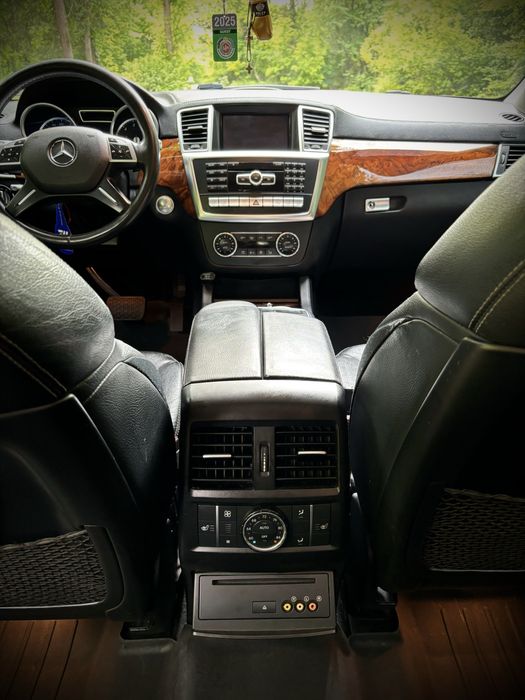 Mercedes Benz GL550 AMG*Harman*360*Обдухване*Масаж*