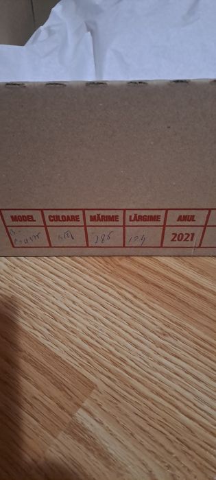 Bocanci din piele naturala