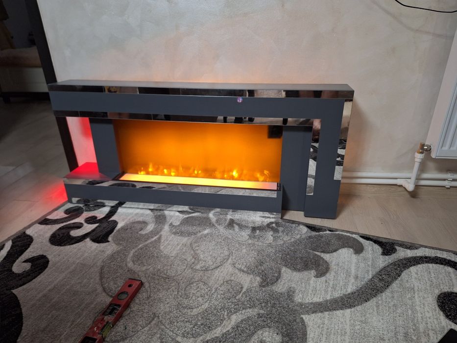 Vand semineu electric.