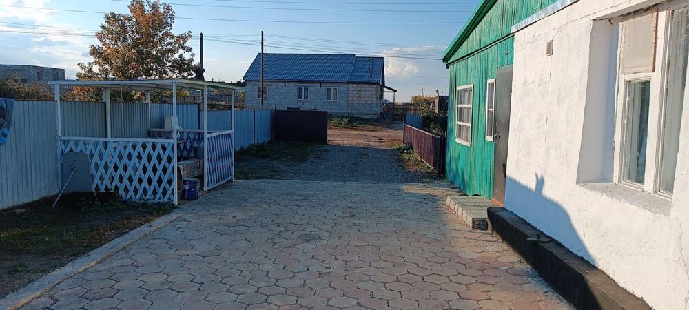 Продам дом а с. Карашилик