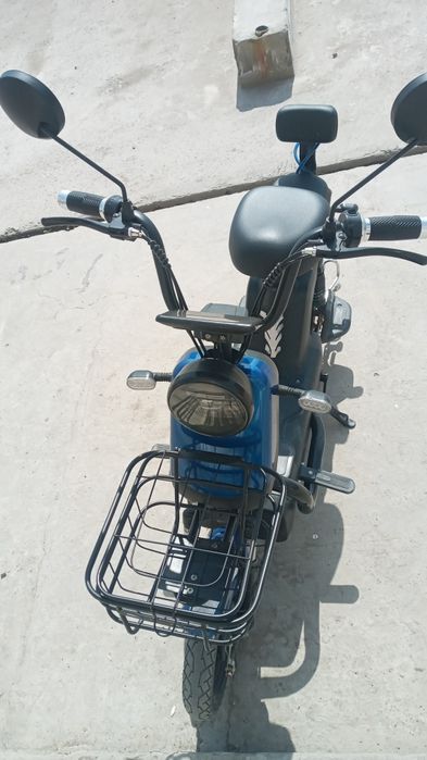 Skutr sotiladi yangi