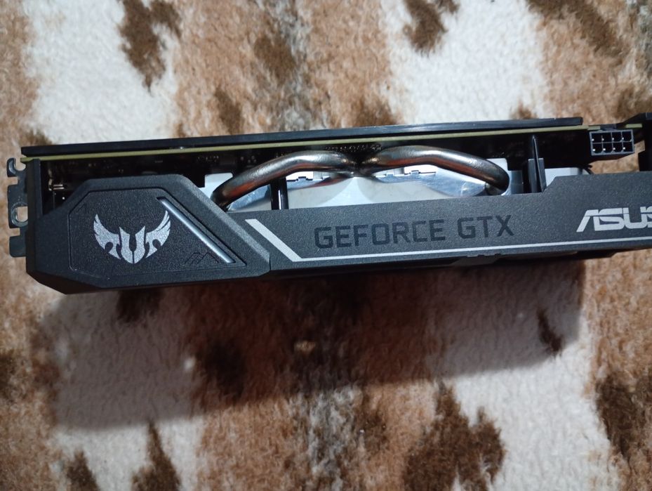 Vând placa video Asus Tuf Gaming de 6 GB DDR5 preț 670 lei