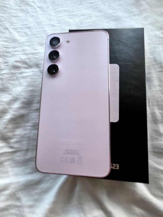 Продавам Samsung galaxy s23