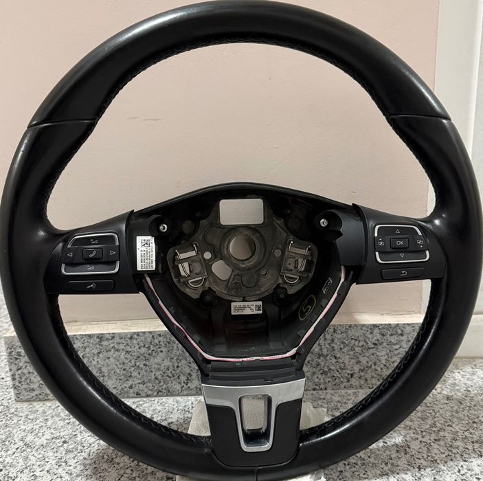 Мулти Волан за Vw Голф 6, Пасат б7, Жетта, Туран, Тигуан и Аирбег