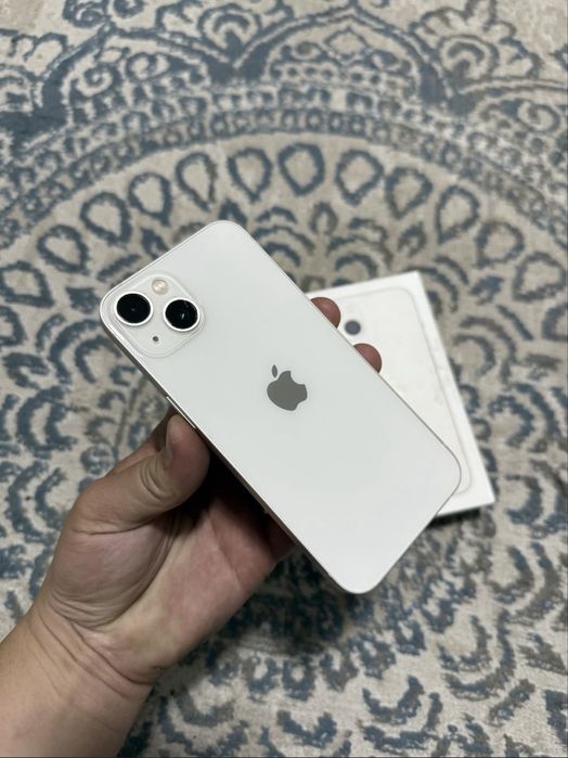 Продам iPhone 13 в идеальном состоянии