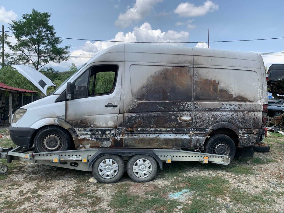 Dezmembrari Dezmembrez Piese piesa Dez Mercedes Srinter 906 2,2 309cdi