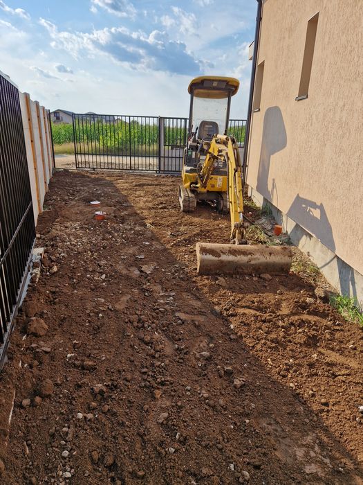 Miniexcavator Ilfov, dimensiuni reduse
