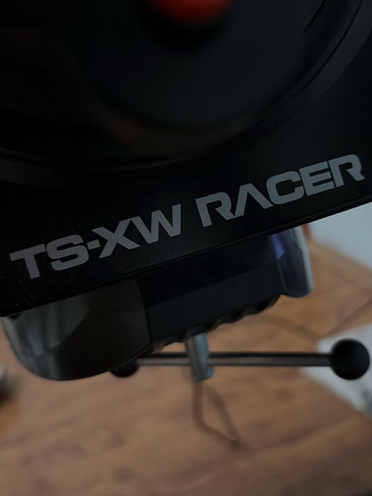 Руль Thrustmaster TS-XW (мощнее T300)