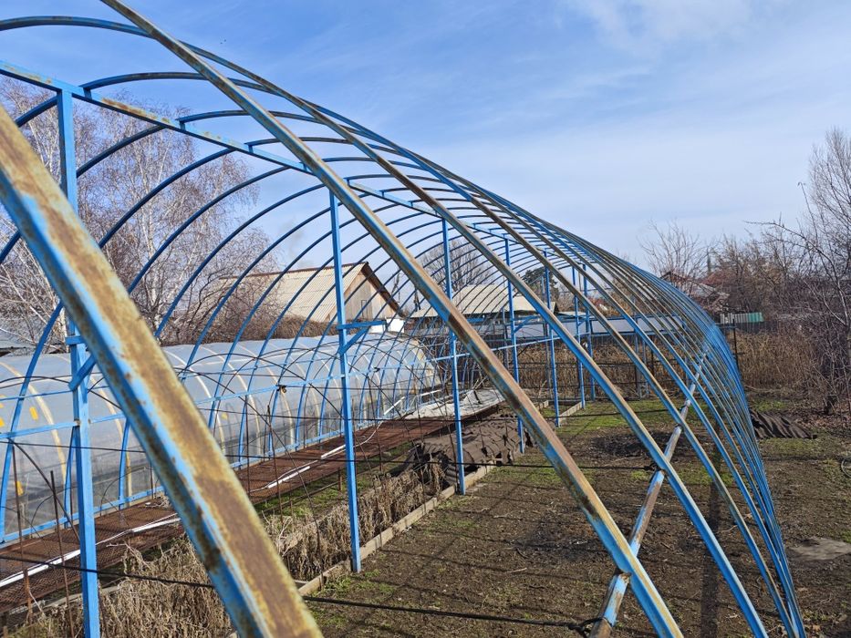 Продам каркас теплицы из металла профиля