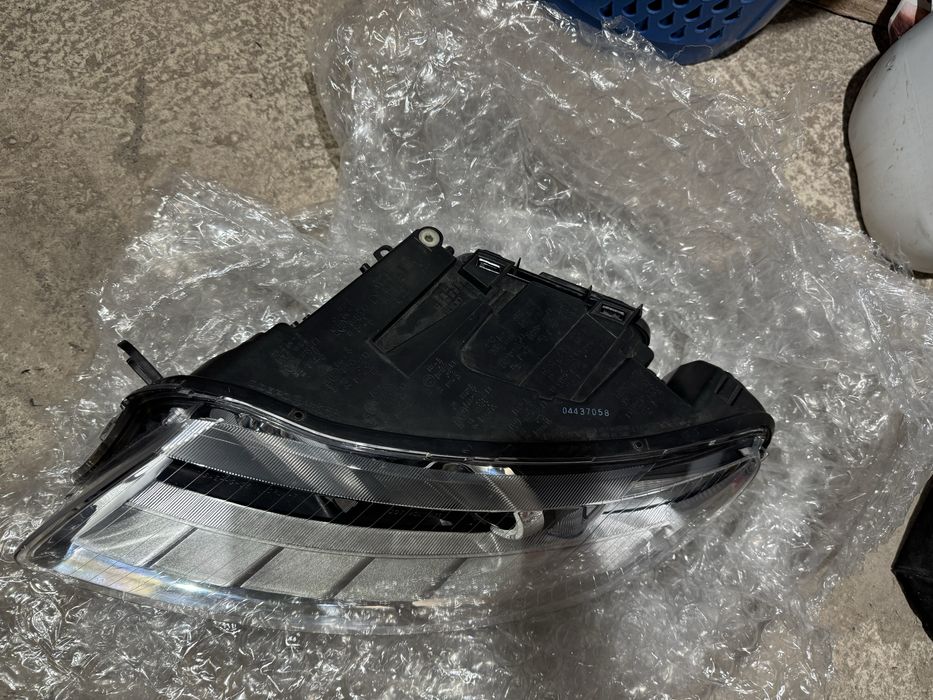 Ляв фар за Ауди А6 Ц6 Фейслифт 08-11 г