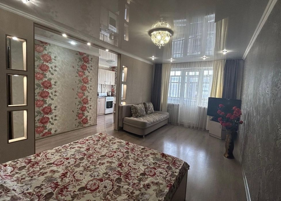 Посуточно квартиру центр Абая