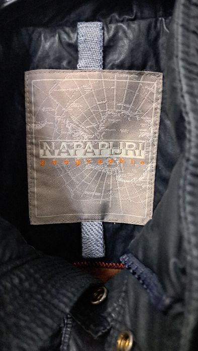 Пролетно яке NAPAPIJRI