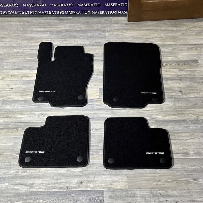 Оригинальные ворсовые коврики на Мерседес