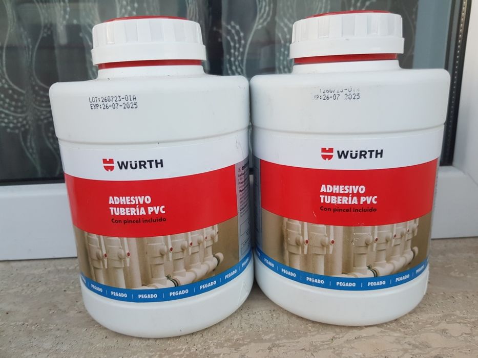 Vând rezina si soluție pvc