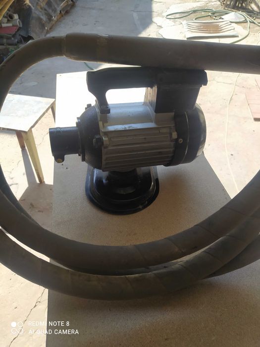 Продам вибромотор для утрамбовки цемента.