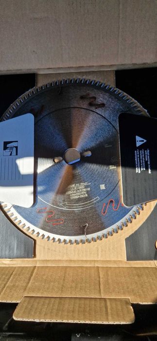 Pânze de circular și Incizoare FREUD – Gamă completă (PAL, MDF, Lemn)