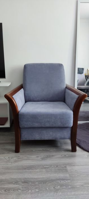 Диван раскладной  + 2 кресла