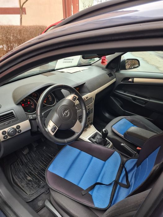 Vând Opel Astra H 2008