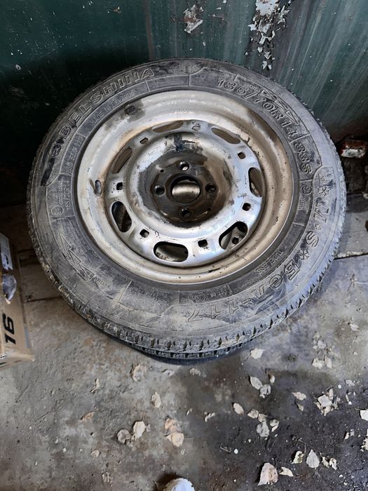 Продам резину 185/70 R14 с дисками