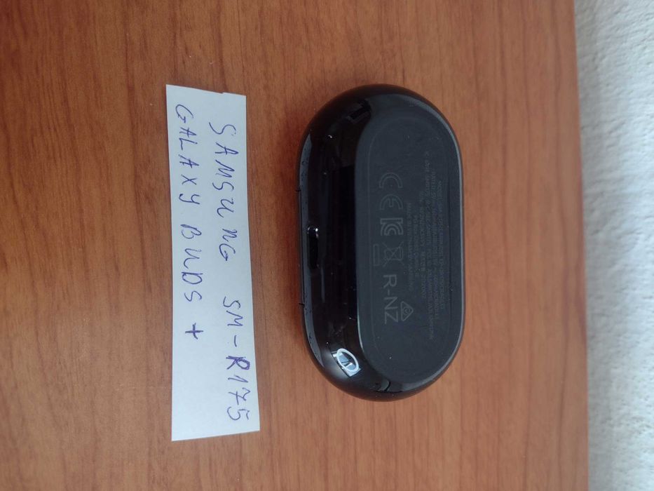 Samsung Galaxy Buds+ SM-R175 заряден кейс части