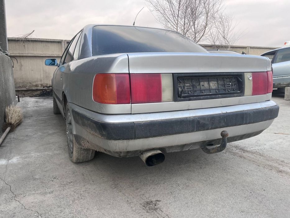 Продам машину марки ауди 100 с4