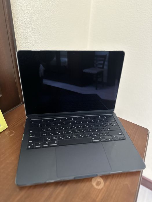 Macbook M3 с гарантией