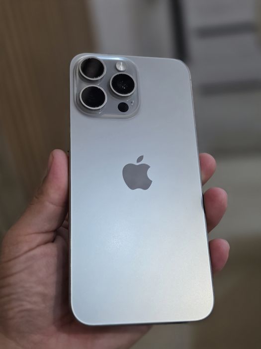 Iphone 15 pro max 256gb 87% yomkost ekranda dogi bor