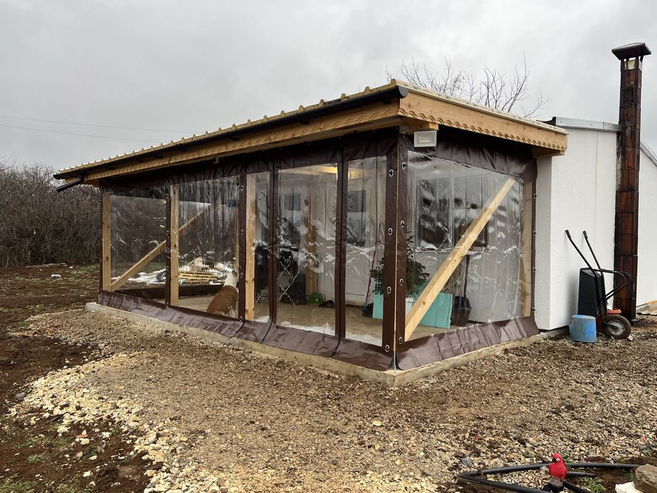 Ветроупорни завеси PVC винил ветрозащита акрилен сенници навеси тенти