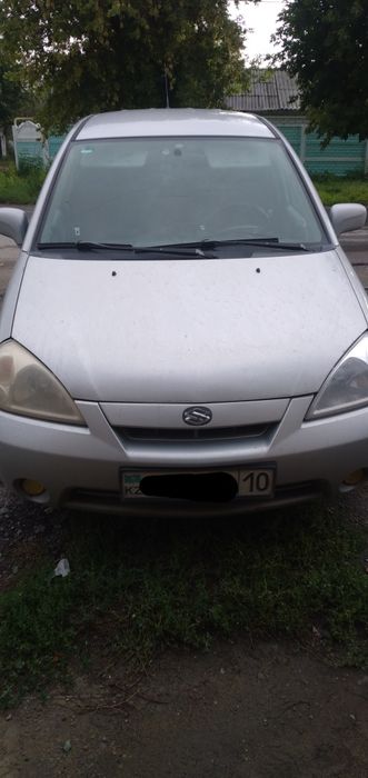Продам сузки лиана 2001г объм 1,6