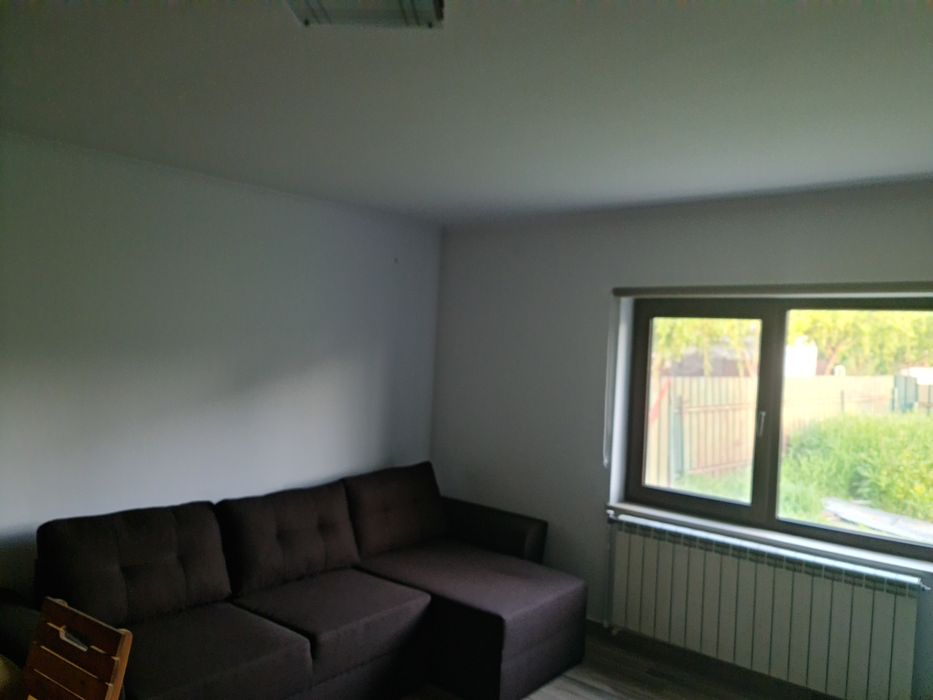 Inchiriez casă renovată cu curte mare – Mândrești, aproape de Focșani