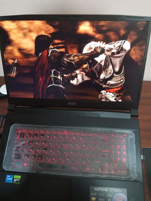Игровой ноутбук MSI KATANA 17