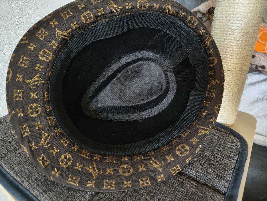 Pălărie fashion-LV