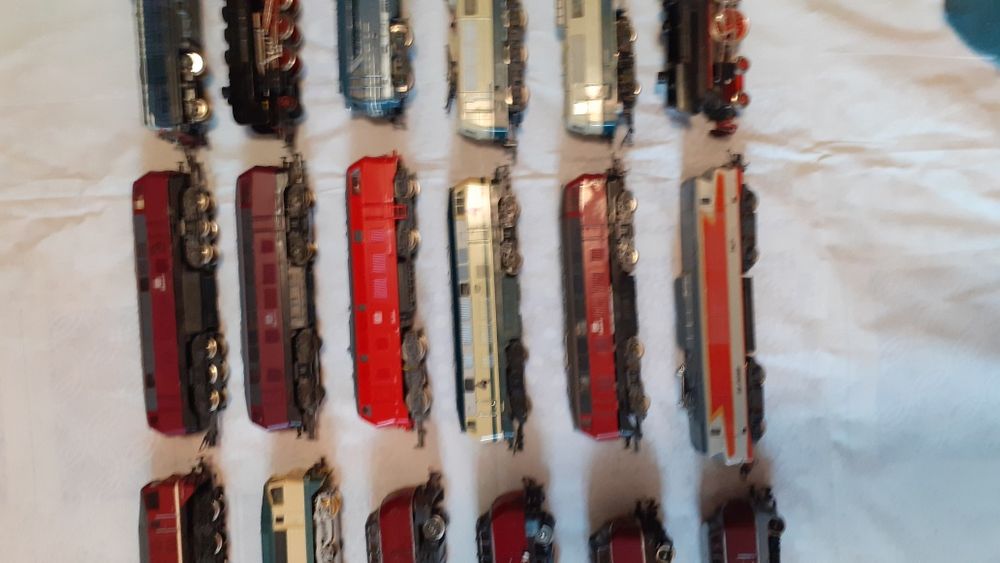 Locomotive trenulet electric scara HO