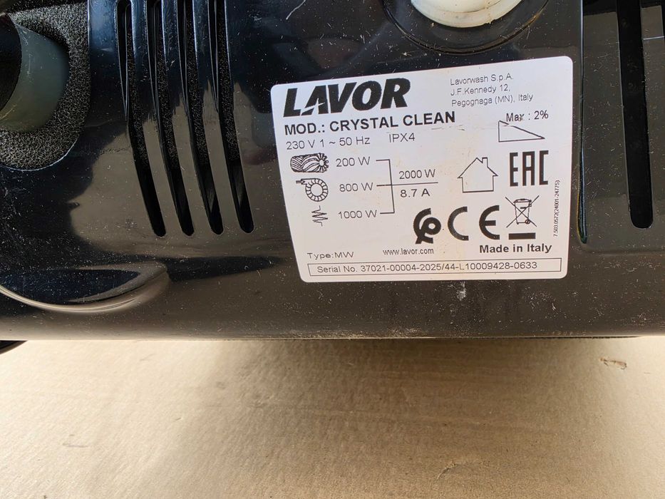 Masina pentru spalat si aspirat pardoseli CRYSTAL CLEAN Lavor