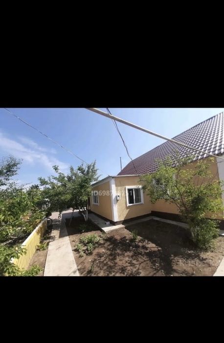 Мансард уй сатылады.,;