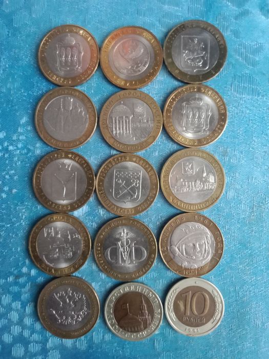 продам тематические коллекции монет