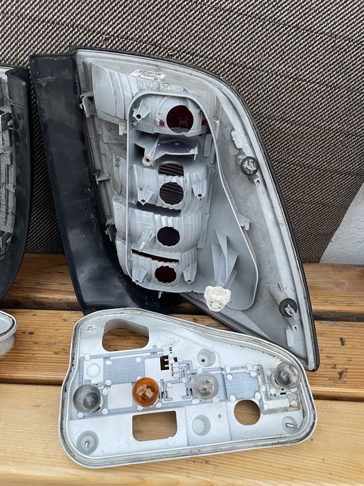 Оригинален стоп за опел астра H комби оборудвани наличен е левия стоп