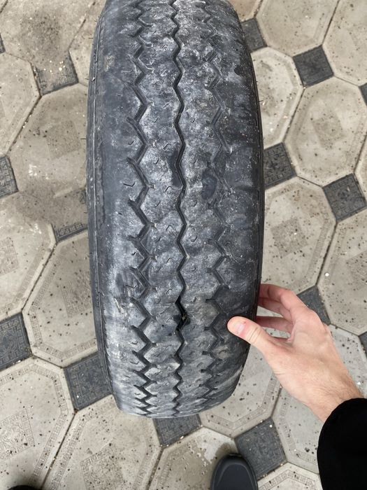 Продам шины 2 штуки